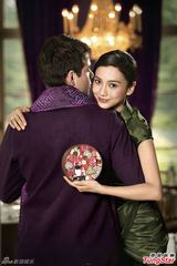 组图：Angelababy化身夏日精灵赴比利时拍广告