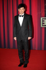 组图：国剧盛典星光璀璨 林心如优雅文章夫妇亮相