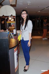 组图：曲婉婷香港音乐会 否认借版权事件炒作