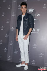 组图：赵又廷撇清绯闻只有高圆圆一个女朋友