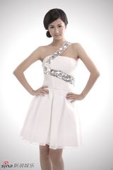 高清组图：“天使”北京VS广州五强定妆照曝光