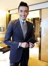 组图：胡兵大使身份亮相上海 绅士格调优雅