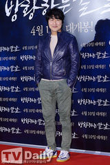 组图：李升基宋康昊出席《彷徨之刃》试映会