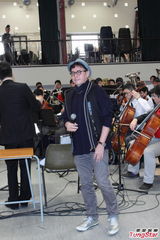 组图：谭咏麟挺好友曾志伟 称其“轻抚脸”却遭是非