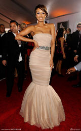 高清组图：凯莉-希尔森鱼尾裙礼服亮相好似美人鱼