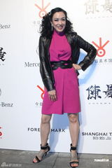 组图：范冰冰道姑头现身影展 陈坤潮装搭配引潮流