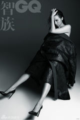组图：宋佳GQ写真性感诱惑 披男款大衣酥胸半露