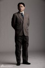 组图：献礼剧《开天辟地》邓小平定妆照 