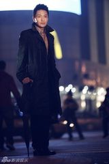 幻灯：李宗翰街拍写真 韩范儿造型演绎暗夜穿行