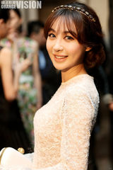 刘孜深V裙庆生 唐艺昕李菲儿陈燃林鹏秀场竞艳