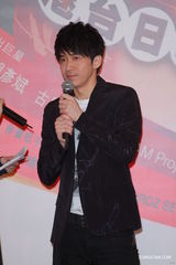 组图：香港亚洲流行音乐节启动 古巨基未婚被催造人