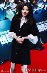 组图：全智贤新片《柏林》首映 李秉宪SJ等力挺