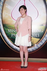 组图：港姐举行第一轮面试 候选佳丽水平参差