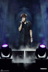 组图：SS501香港歌迷聚会 帅酷自拍惊爆全场