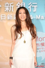 组图：蔡健雅将再度攻蛋 自曝新专辑人格分裂