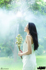 组图：舒淇拍广告优雅清新 演绎气质女神