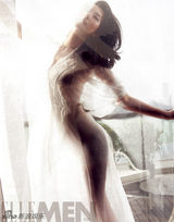 组图：莫小棋杂志写真婀娜身姿诱惑撩人