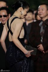 组图：电影金马奖红毯群星云集 女星性感华服斗艳