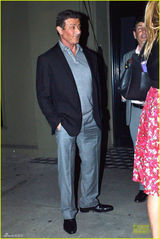 组图：史泰龙与斯坦森双硬汉聚餐 娇妻美艳