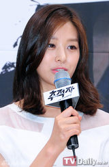 组图：高俊熙孙贤周等亮相韩剧《追踪者》发布会