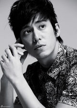 组图：陈楚河《时尚芭莎》大片尽显雅皮风范