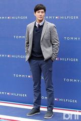 组图：神起昌珉FT在真刘仁娜等为品牌站台