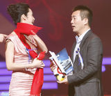 高清组图：姚晨黄健翔获年度最佳网络着装人物荣誉