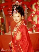 幻灯图：刘芳菲身陷王益案 盘点名嘴今朝财路大PK