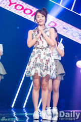 组图：韩团4minute《M COUNTDOWN》夺冠