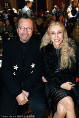 组图：秀场群星闪耀 蕾哈娜刘诗诗张辛苑齐斗艳