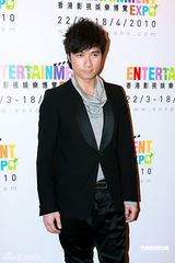 幻灯图：梁朝伟否认刘嘉玲怀孕 不知章子怡戏份被删