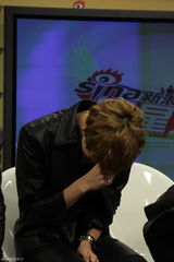 高清图：EXO-K世勋做客图回顾 卖萌大笑心情好