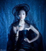 组图：韩雪化身梦幻新娘释放黑暗光明魔力