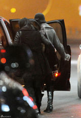 组图：刘亦菲英伦范儿回京似《色戒》王佳芝