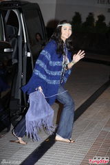 高清图：钟镇涛60大寿派对 群星嬉皮士装到贺