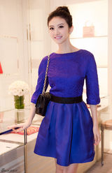 组图：景甜出席品牌时装周 精致时尚品味获赞誉