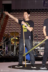 组图：任贤齐跳小薇版nobody 自夸舞技堪比杰克逊