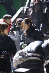 独家：《海盗》雪天开工 孙艺珍霸气雪莉遭绑