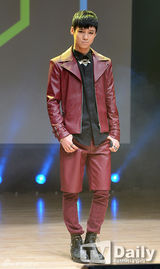 组图：韩新男团BEAT WIN办SHOWCASE正式出道