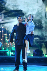 组图：《舞出我人生》夺冠之夜精彩纷呈