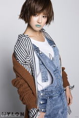 高清组图：韩星金素恩时尚写真 演绎糖果般浪漫气息