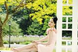 组图：唐于鸿异国写真娇艳迷人 生如夏花绚烂精致