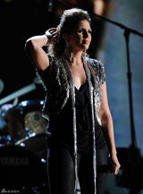 高清组图：第52届格莱美 Lady Antebellum乐队献唱