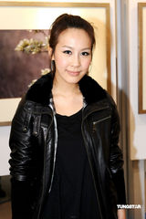 幻灯图：朱玲玲开摄影展 没听说儿子要与郭晶晶结婚