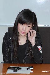 组图：周慧敏个唱DVD亲任监制 赞陈松伶夫妻般配