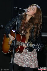 组图：陈绮贞相隔5年首肯接商演 演绎经典歌曲