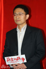 幻灯：《马文的战争》海报揭幕 成泰燊不适应谋男郎