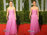 高清组图：波特曼粉色长裙亮相 娇艳欲滴酥胸微露