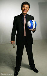 幻灯：大运志愿者招募工作启动 黄健翔刘璇到深助威