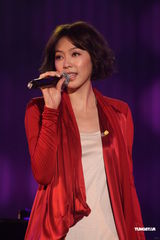 高清组图：炎亚纶庆功演唱会 师妹Olivia任嘉宾